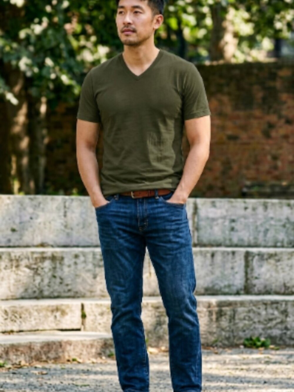 Organic Cotton Men’s Slim Fit Light Olive/Khaki V-Neck size L